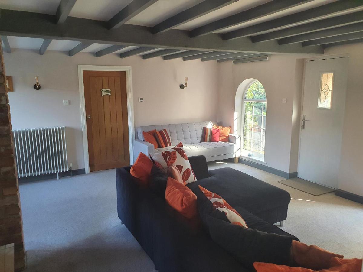 Tattershall Thorpe Willow Tree Farm Cottage With Bbq Hut מראה חיצוני תמונה