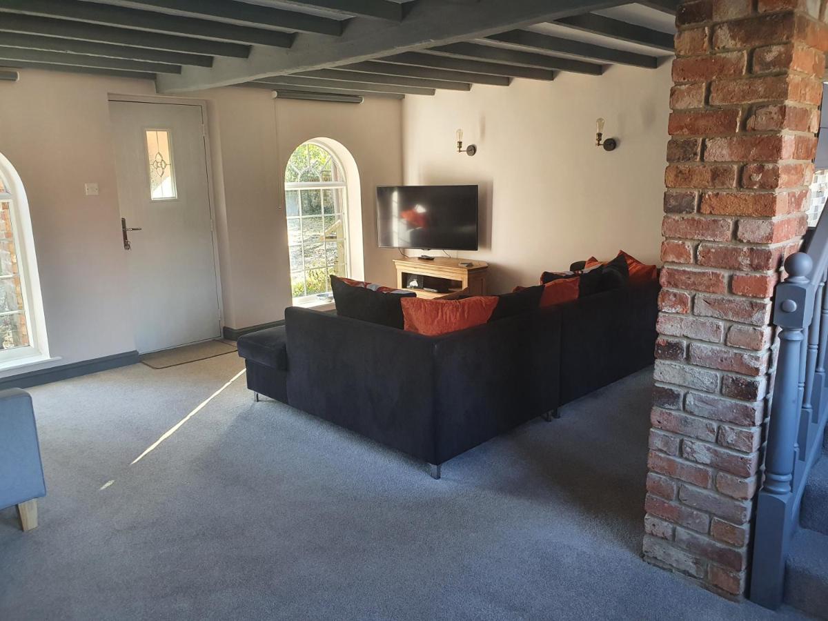 Tattershall Thorpe Willow Tree Farm Cottage With Bbq Hut מראה חיצוני תמונה