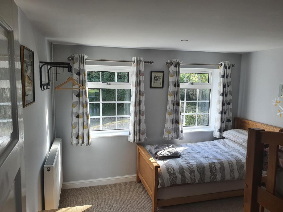 Tattershall Thorpe Willow Tree Farm Cottage With Bbq Hut מראה חיצוני תמונה